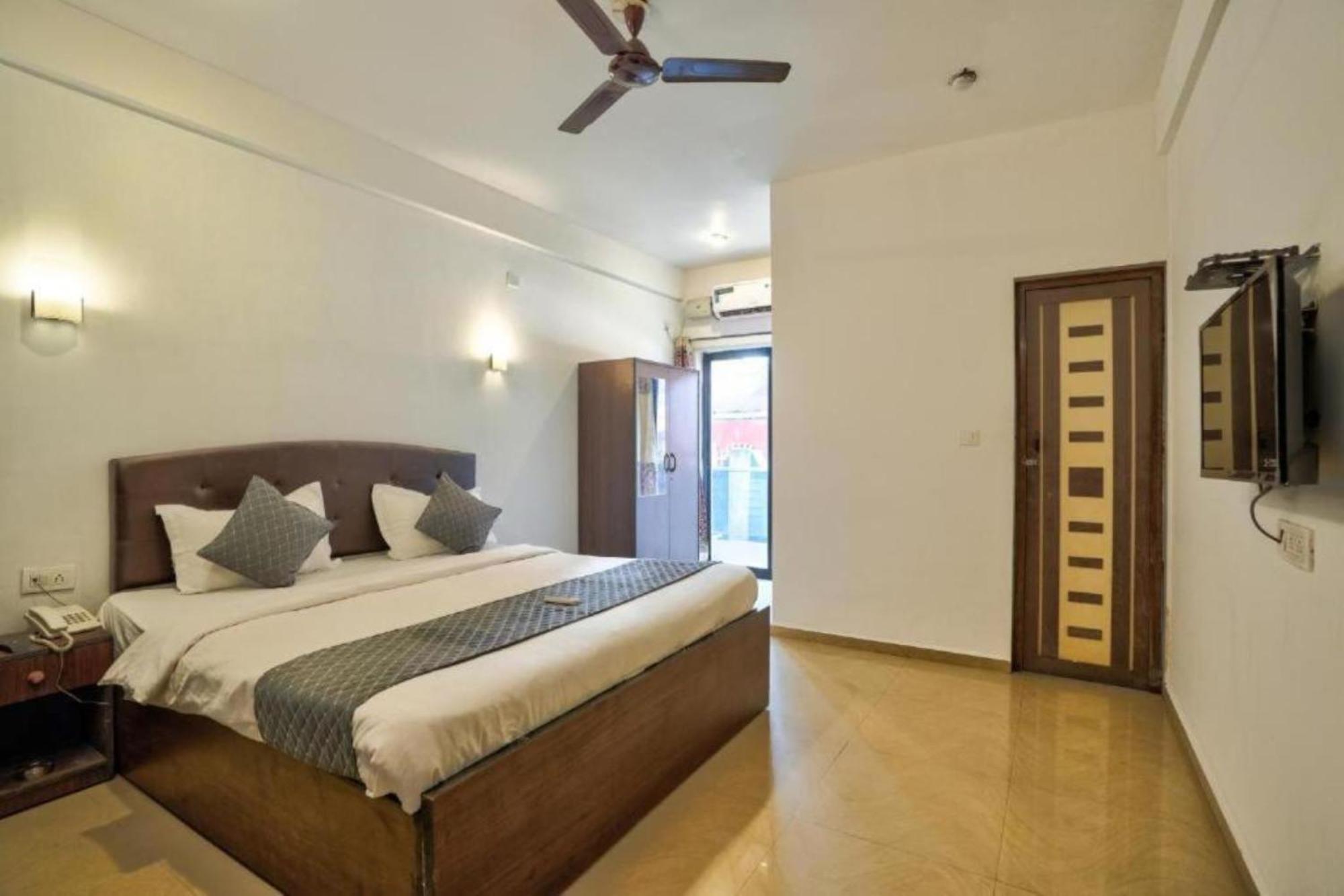 Ocean Wave Calangute Hotel Ngoại thất bức ảnh